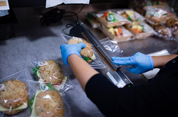 From Sandwiches to Pastries – How Woodly Bags are Reshaping Food Preservation at Restaurant Essen